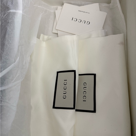 Gucci Women's Pink Sneakers - Picture 7 of 7